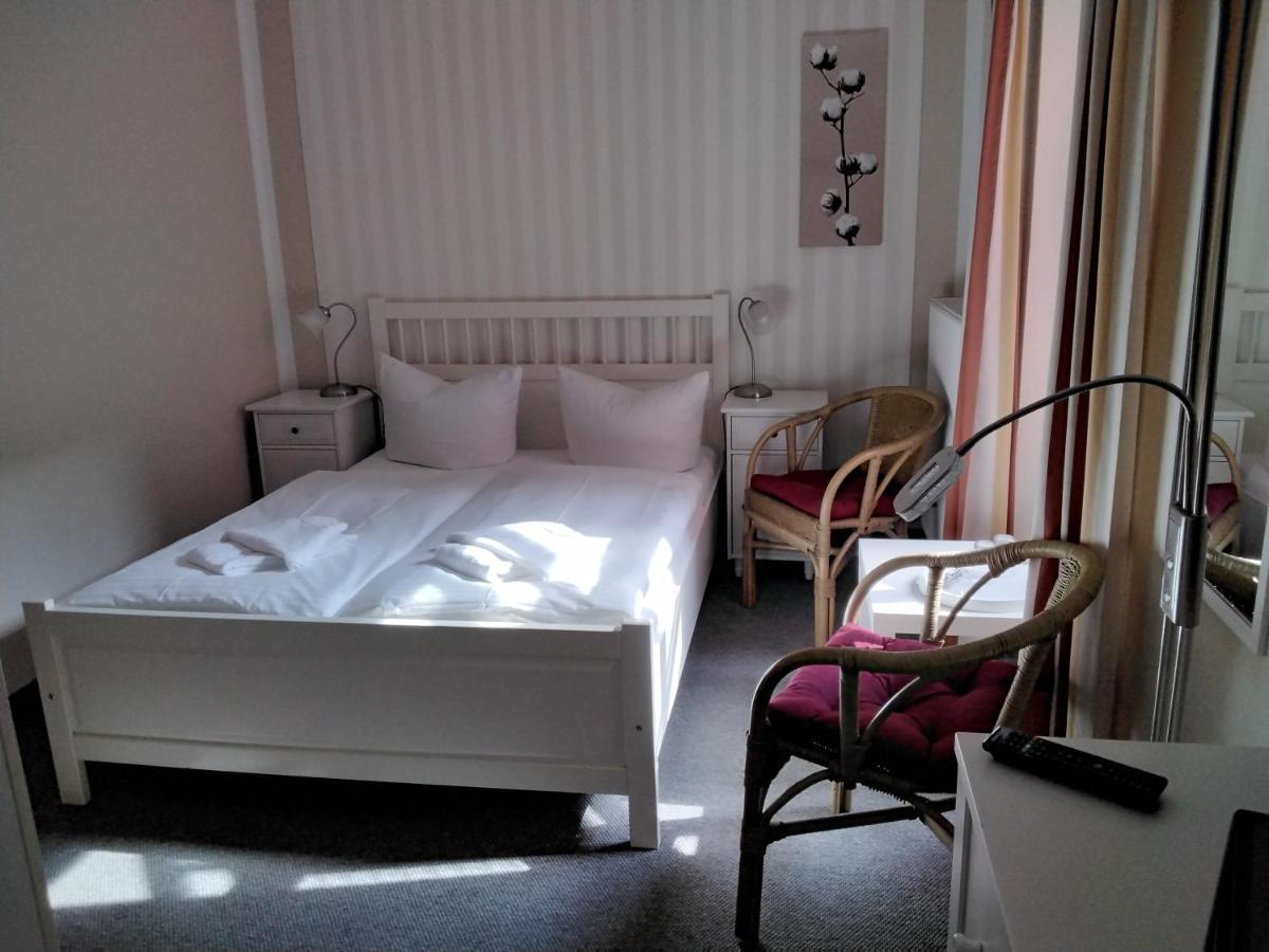 Hotel Am Weinbergschloss Waren  Dış mekan fotoğraf
